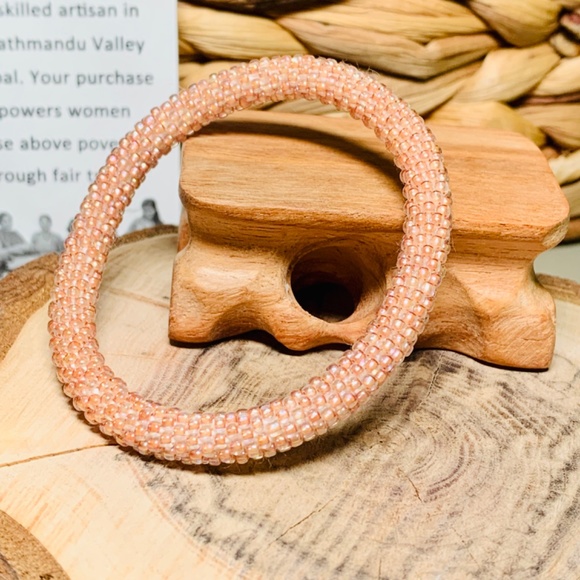 Sashka Peachy Glass beaded bracelet, hand crafted. - Picture 2 of 6